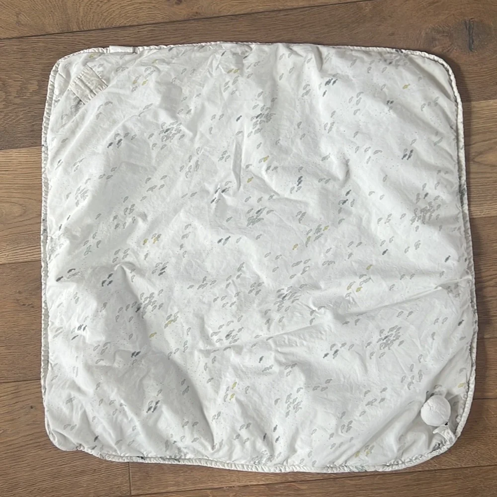 Pehr dries subtle bath